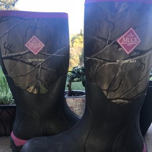 Women’s muck boots